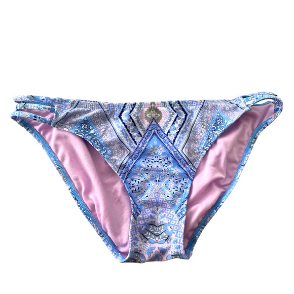 Blue and purple two piece bikini - Picture 5 of 11